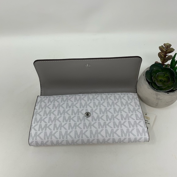 Michael Kors Regina Medium Flap Shoulder Bag Set - Picture 13 of 14